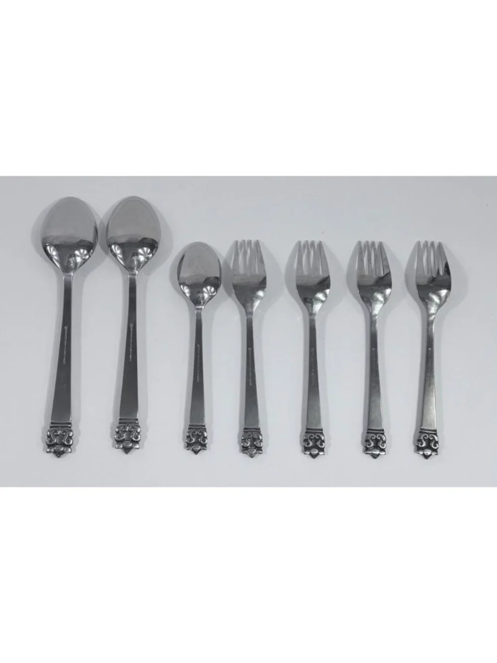 Stanley Roberts Rogers MARQUESA SCROLL Stainless Flatware Replacement Ornate Han